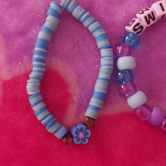Taylor swift braclet set - Picture 2 of 4